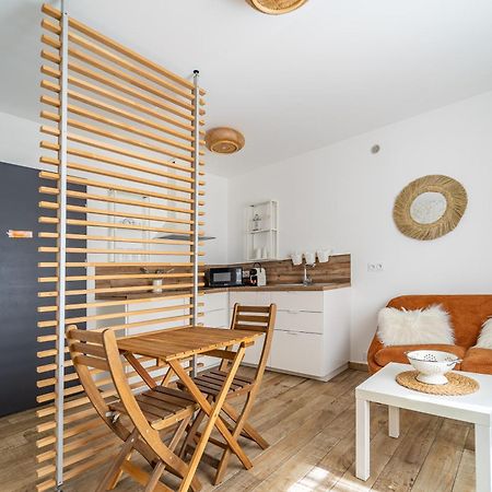 Cosy Room'S Frontonas Exterior photo