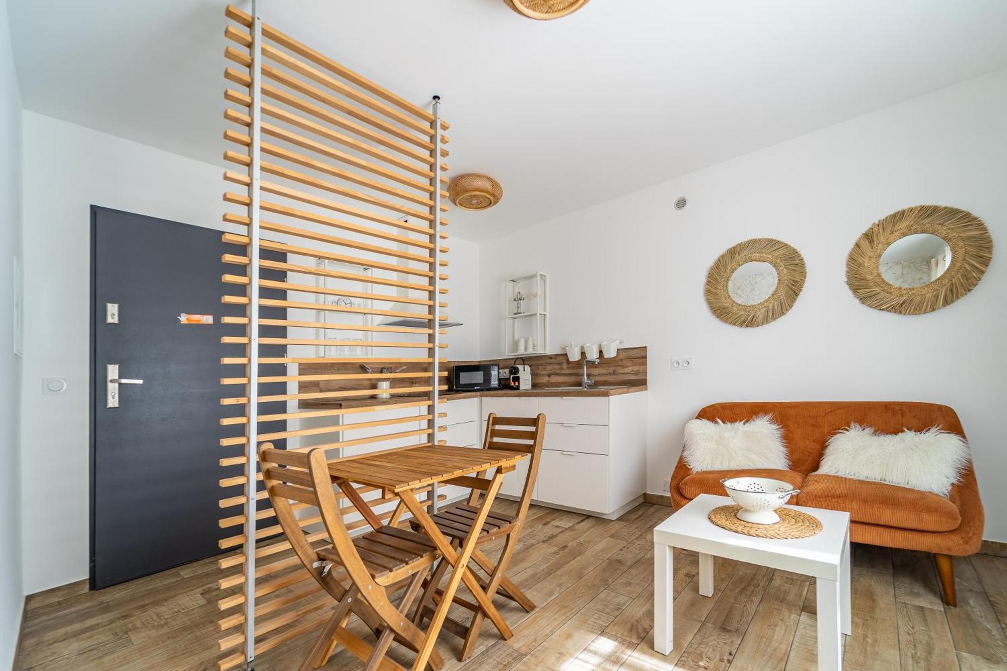 Cosy Room'S Frontonas Exterior photo