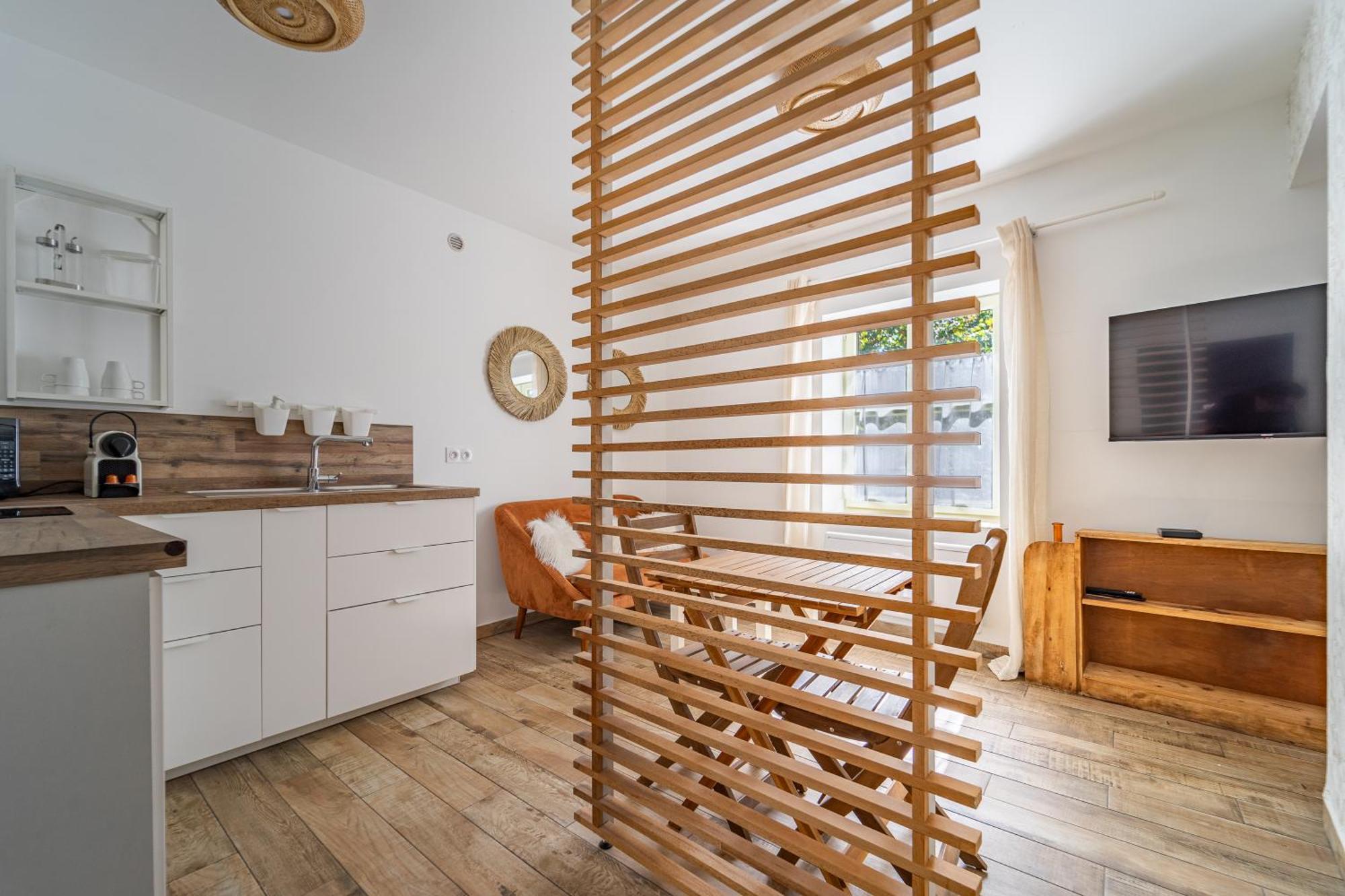 Cosy Room'S Frontonas Exterior photo