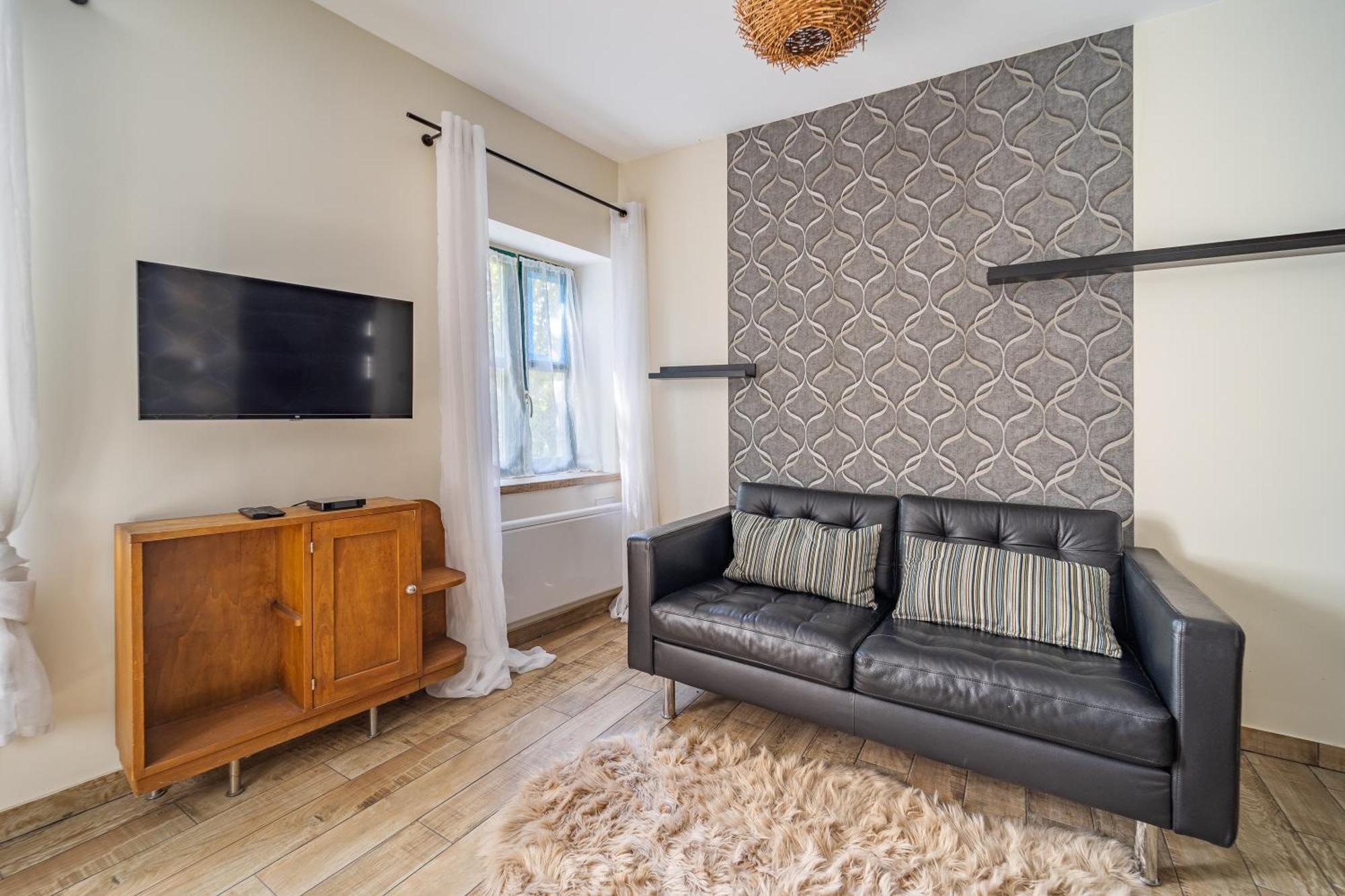 Cosy Room'S Frontonas Exterior photo